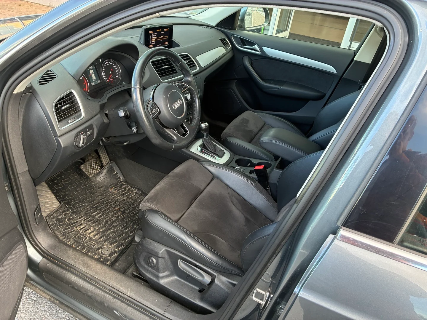 Car Image - 1oGby9PY0MfuD5qJ33Yqdy