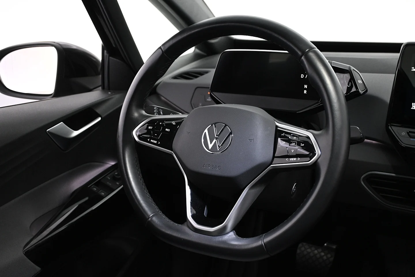 Car Image - 7jUdyjRSLNoIRsnb8bpD1b