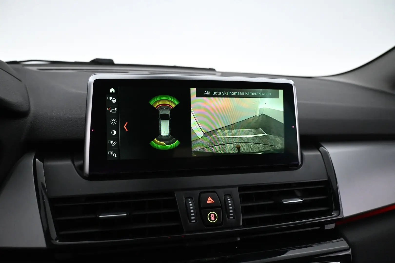 Car Image - 3rKRjIFMn0xga0aad6COtX