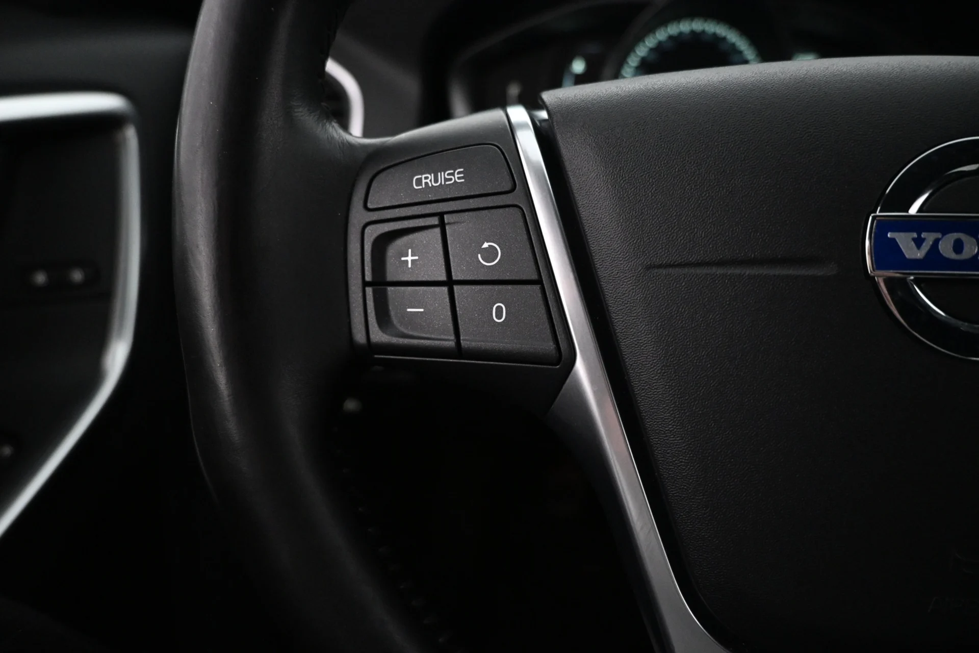 Car Image - 1yMyzJaWwgN73qHxLxPa7u