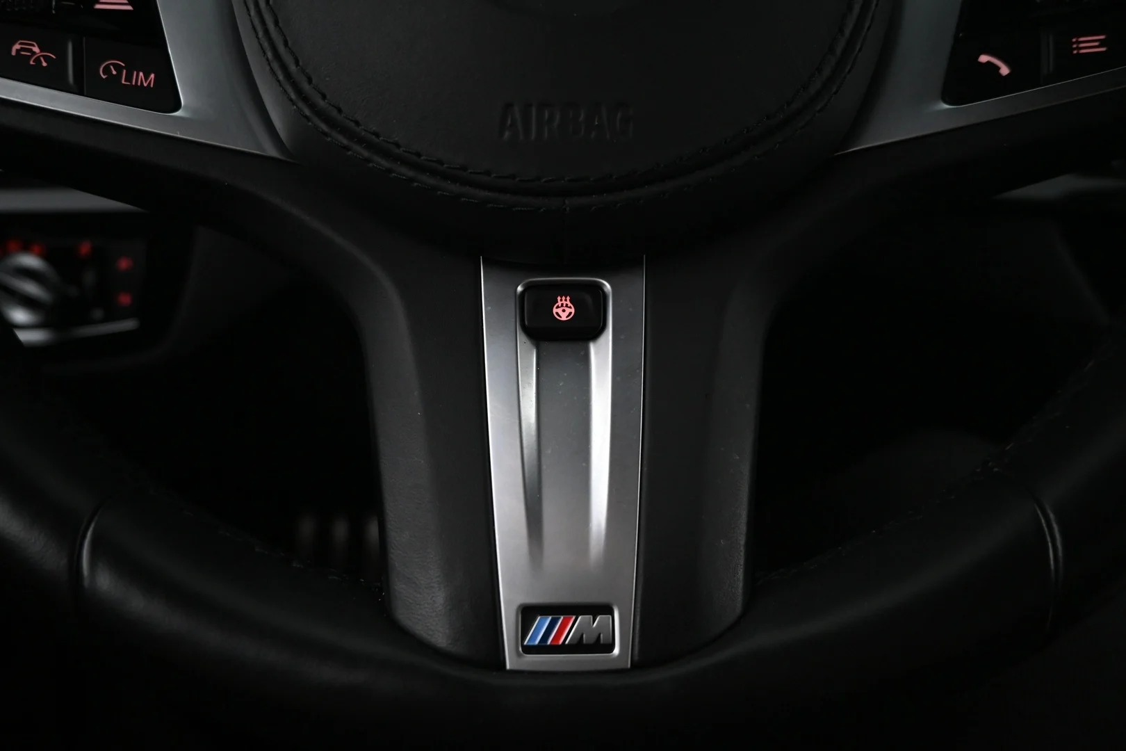 Car Image - 2lkdu8MW6vOb8nZNLibWrG