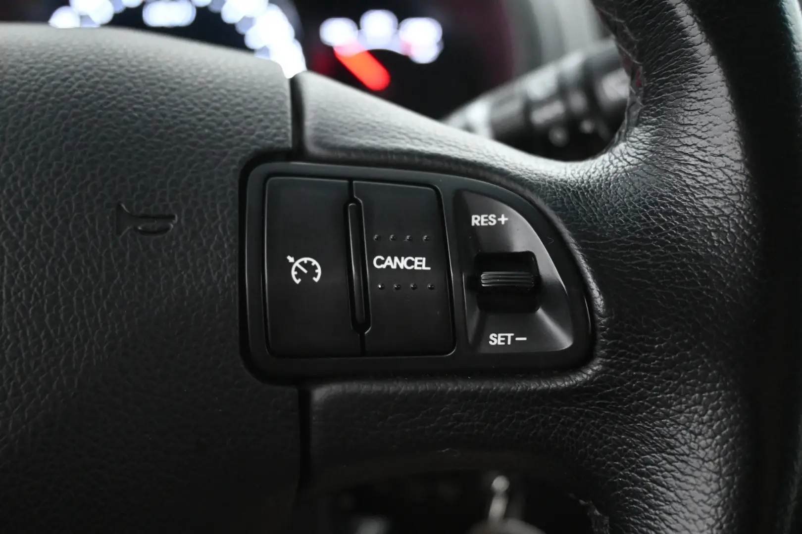 Car Image - 7bsJpUb39fROl6dMJD6Jjw