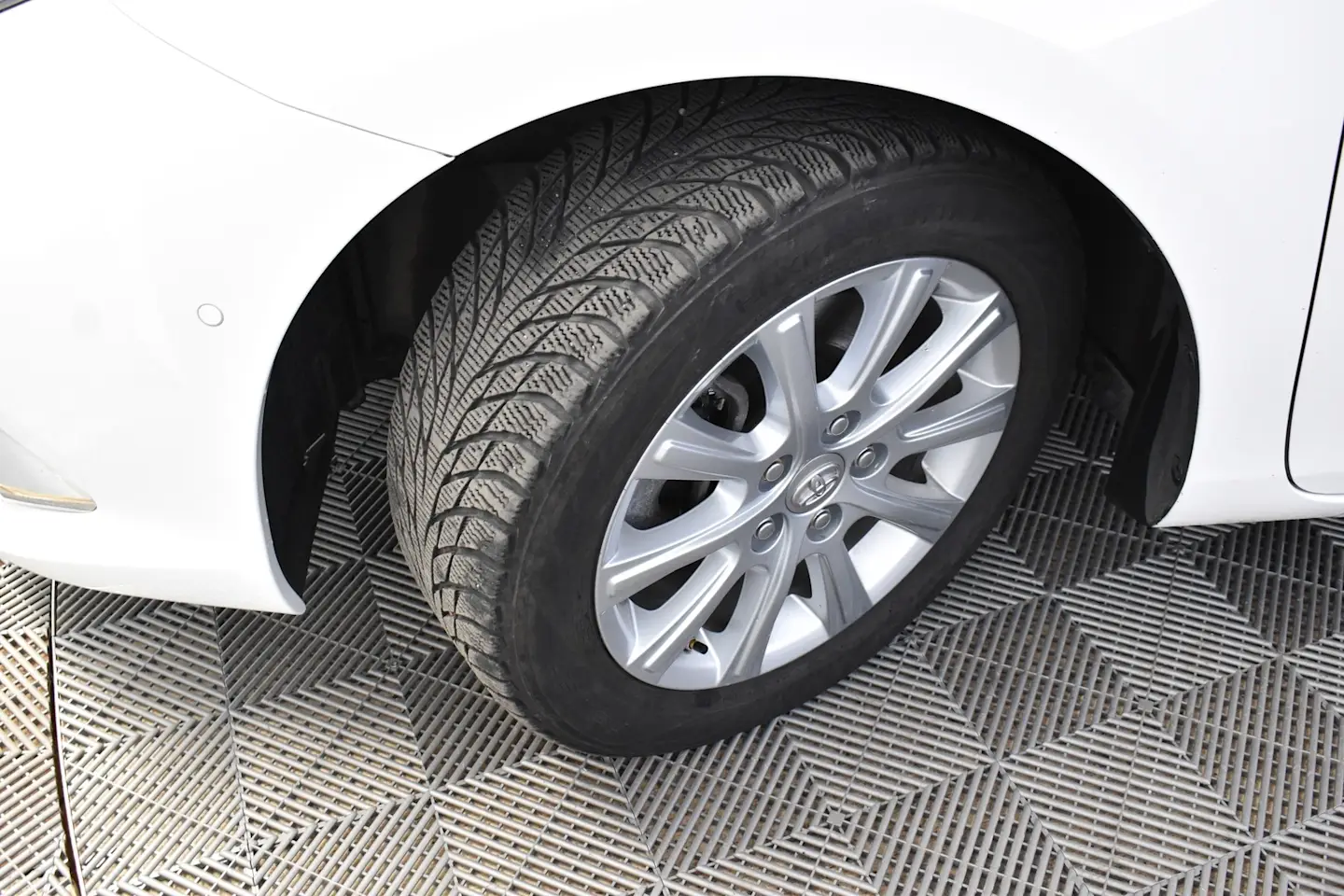 Car Image - 6aSoo8gPivWEXOtHK2565j