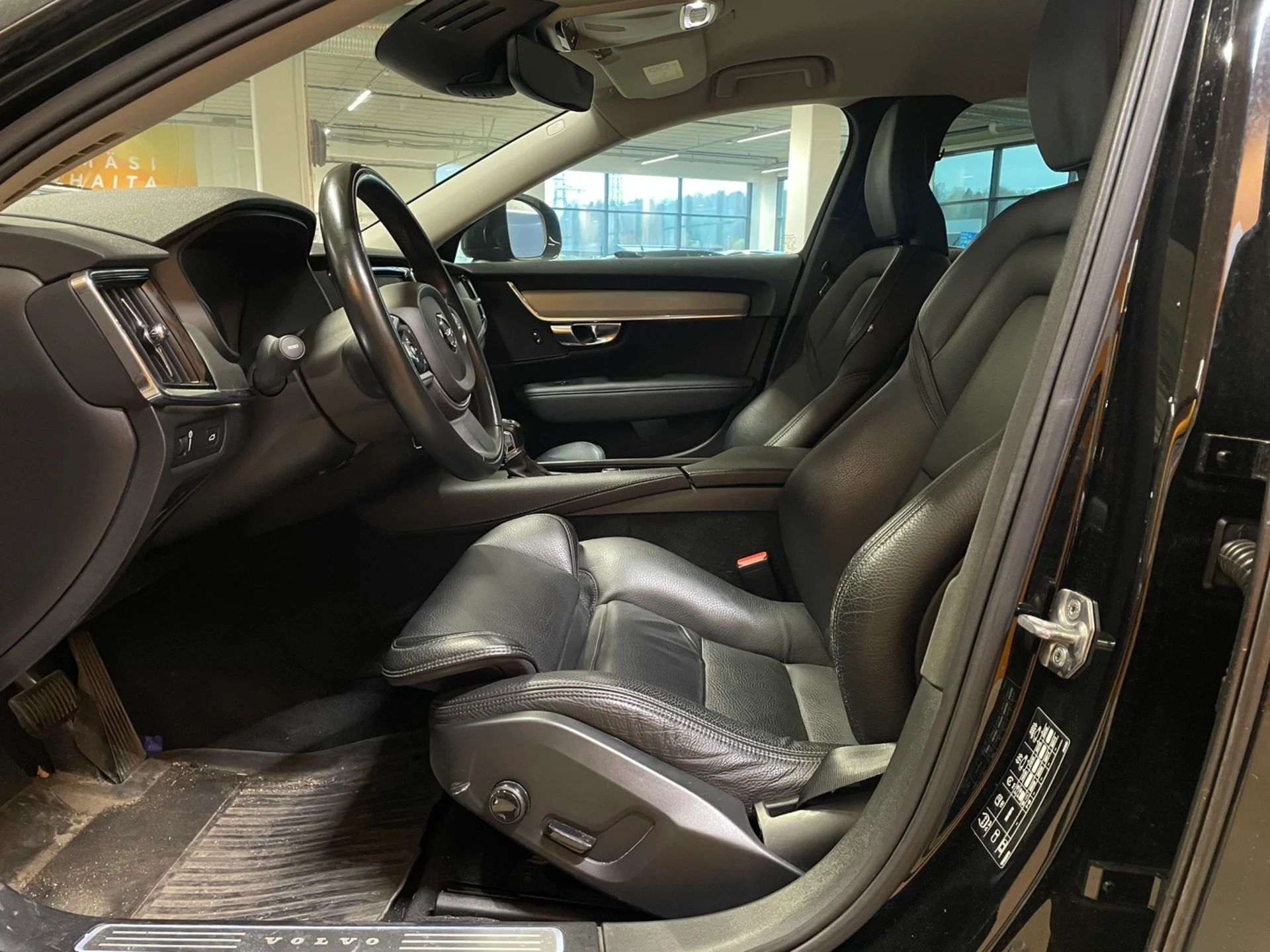 Car Image - 6hXBWsSDP6lbpdGQelmE93