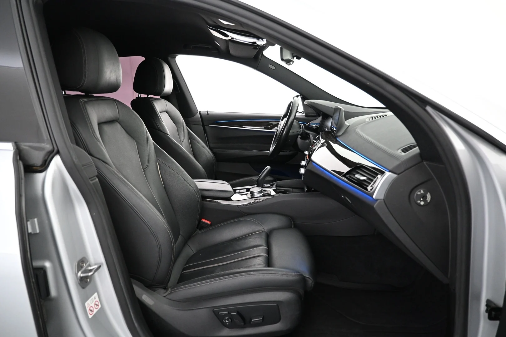 Car Image - YG7EKVpquUi4Cgk05O8Ze