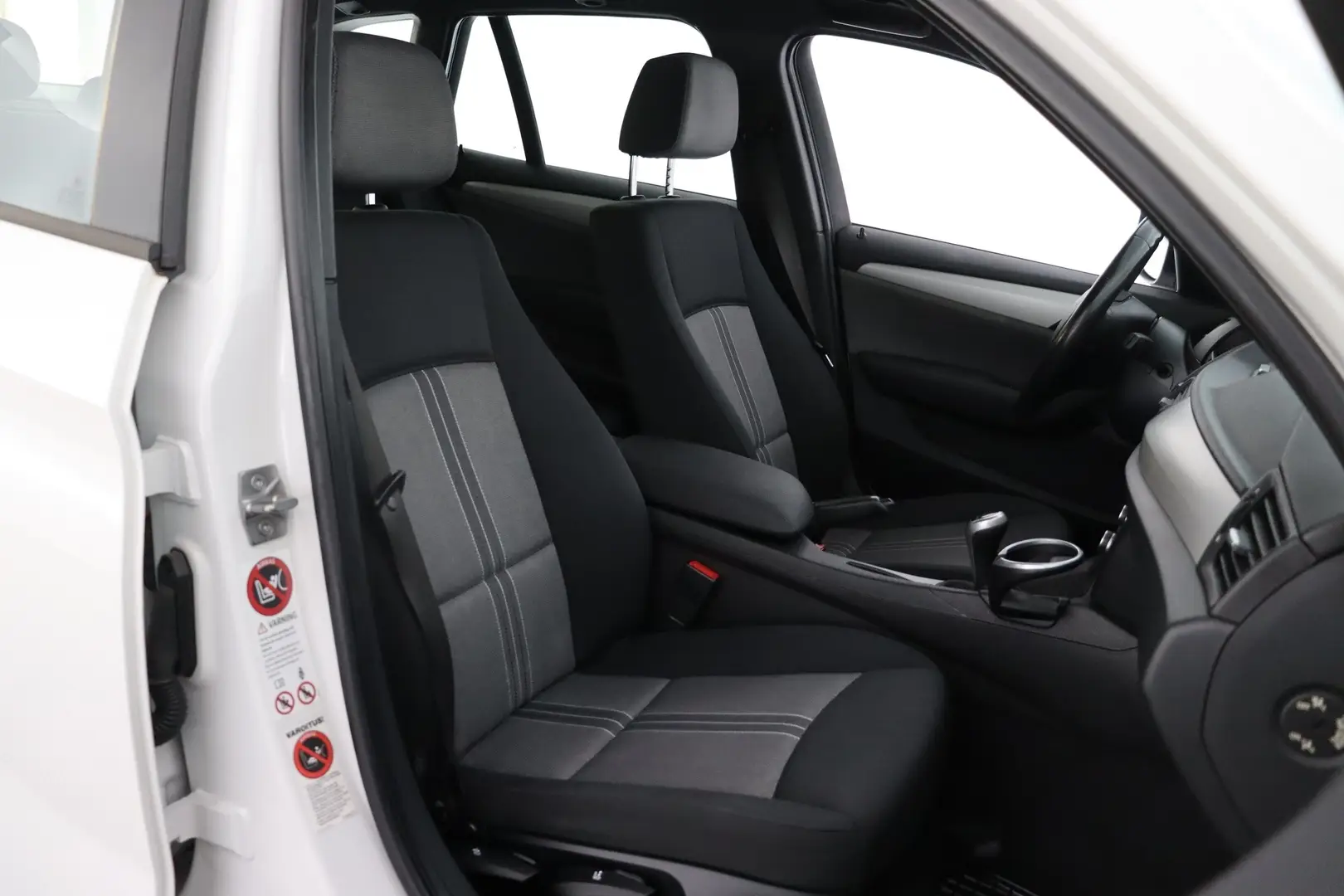 Car Image - 2FY2Il7tyMaTbVWK0OWELe