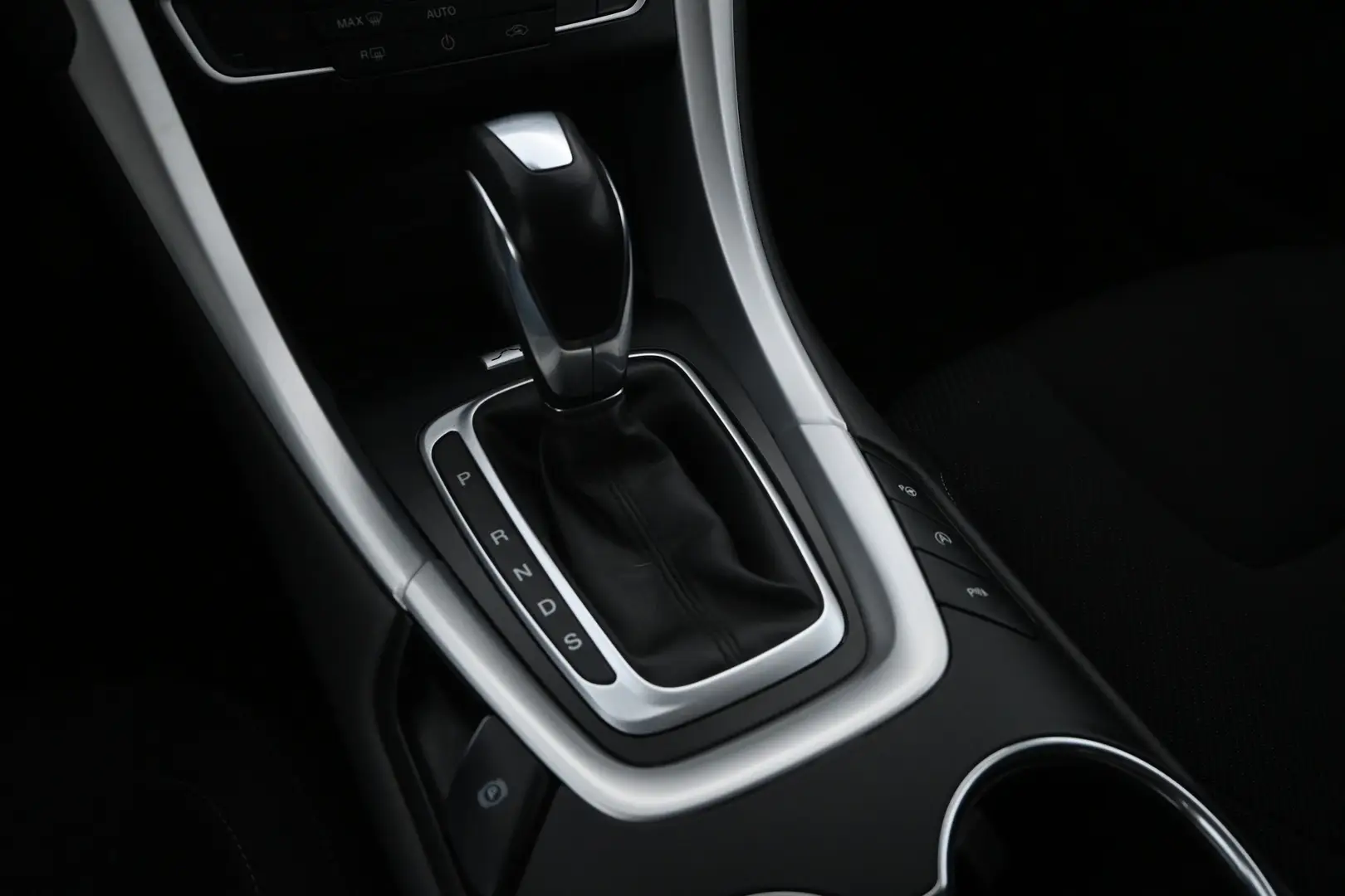 Car Image - 6Q6nMgkAnVHWrgrRfKv33s