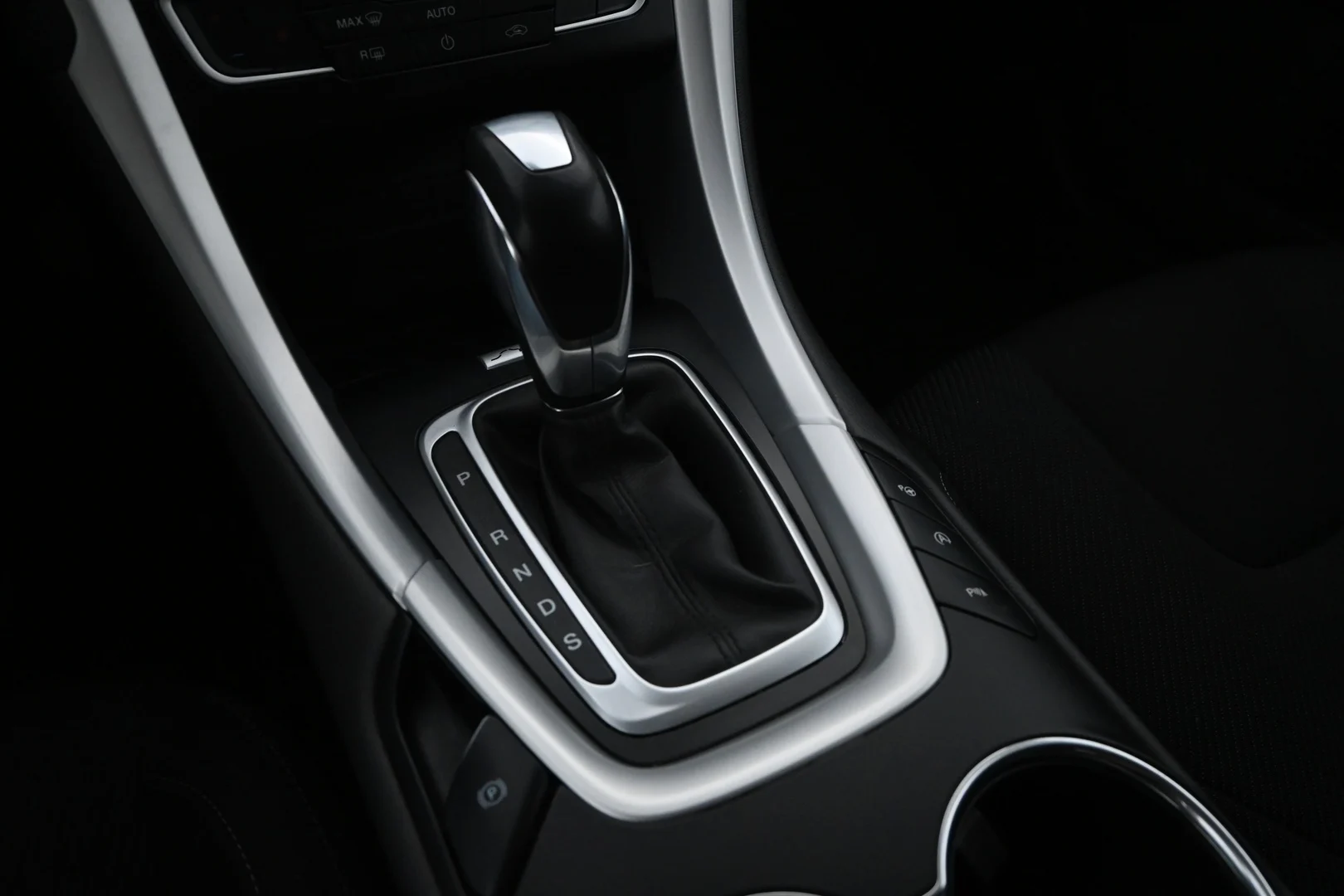 Car Image - 6Q6nMgkAnVHWrgrRfKv33s