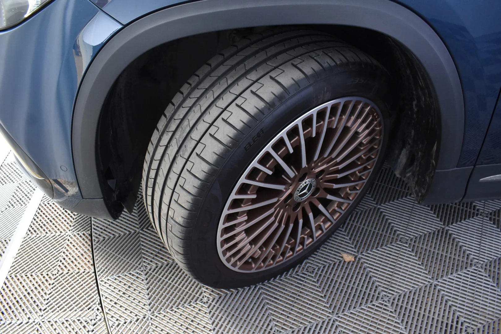 Car Image - 1VVolDEw4mGCXEQj9h54lW