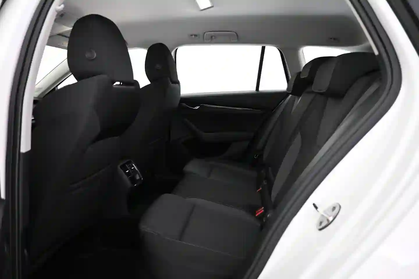 Car Image - 50WtcGiVfmvhqokNAtiJqy