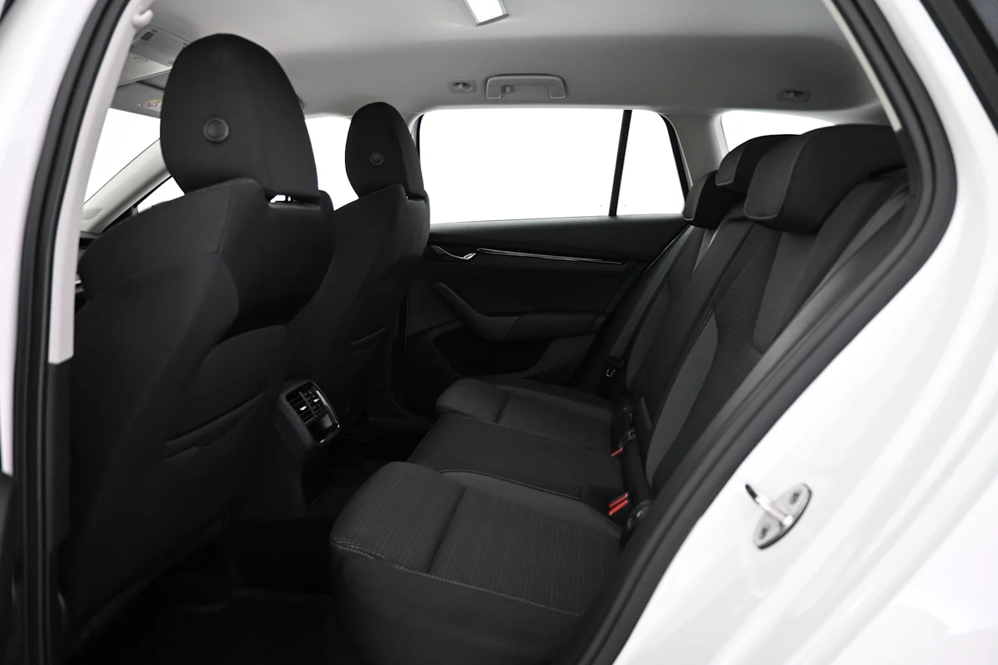 Car Image - 50WtcGiVfmvhqokNAtiJqy