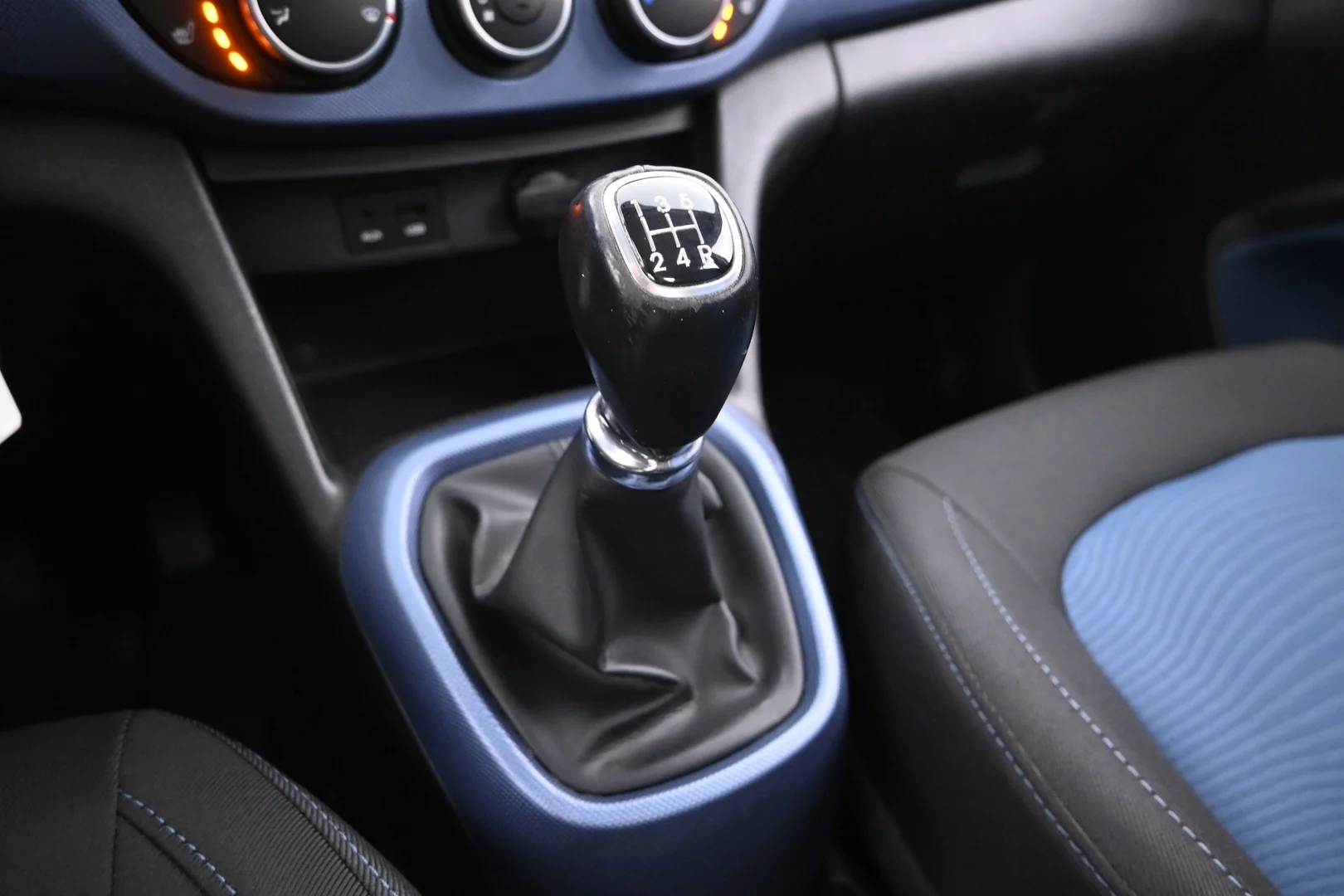Car Image - 4i4YC0Y8LrvvXtry9yALWw