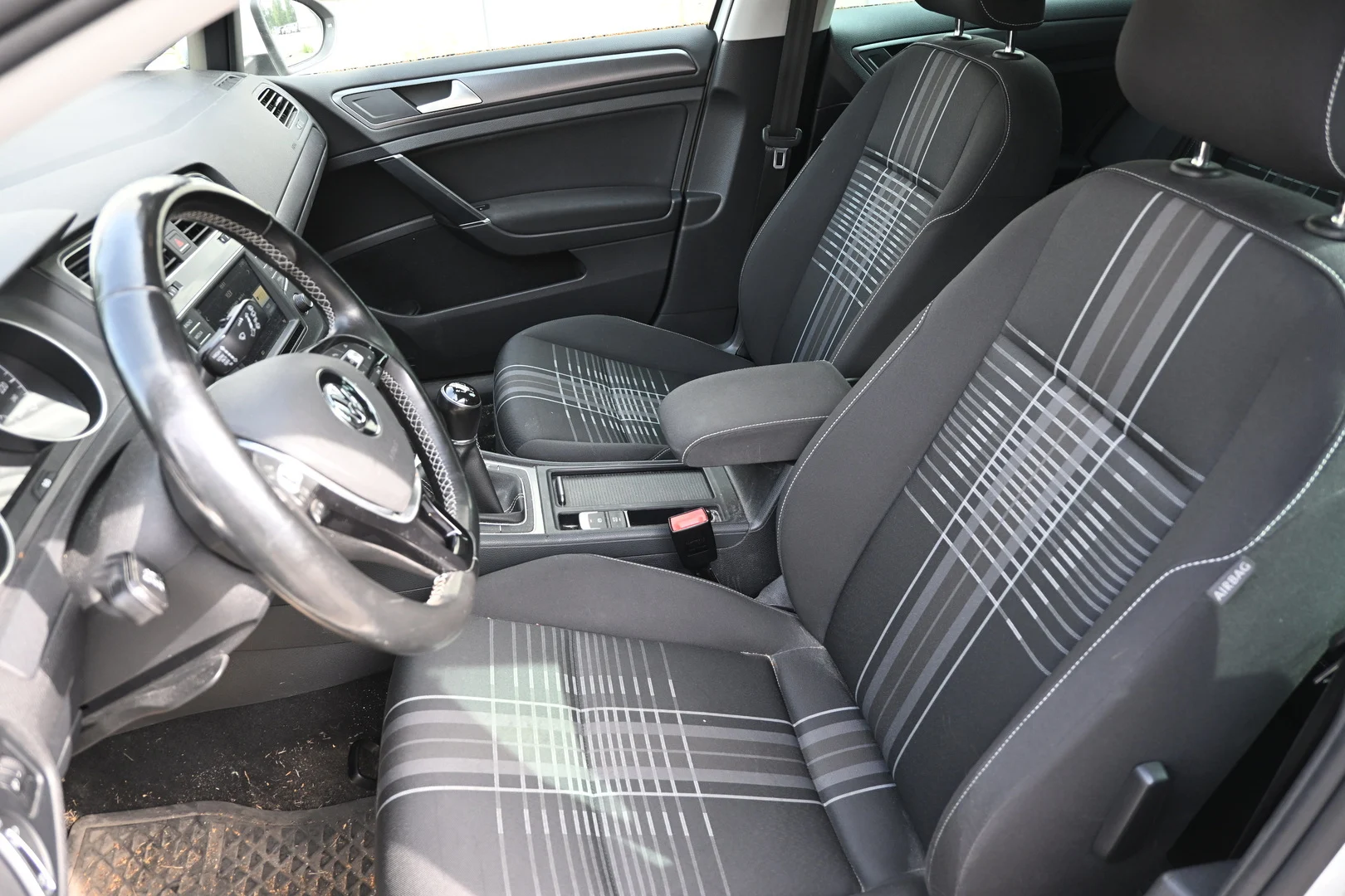 Car Image - 3FaSKEBvkRa1FwNvBgCO7a