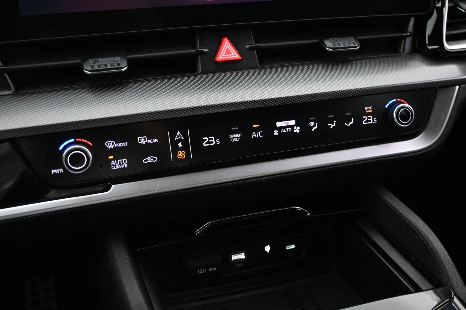 Car Image - NcAAubY6wvEdu3TGtkc0C