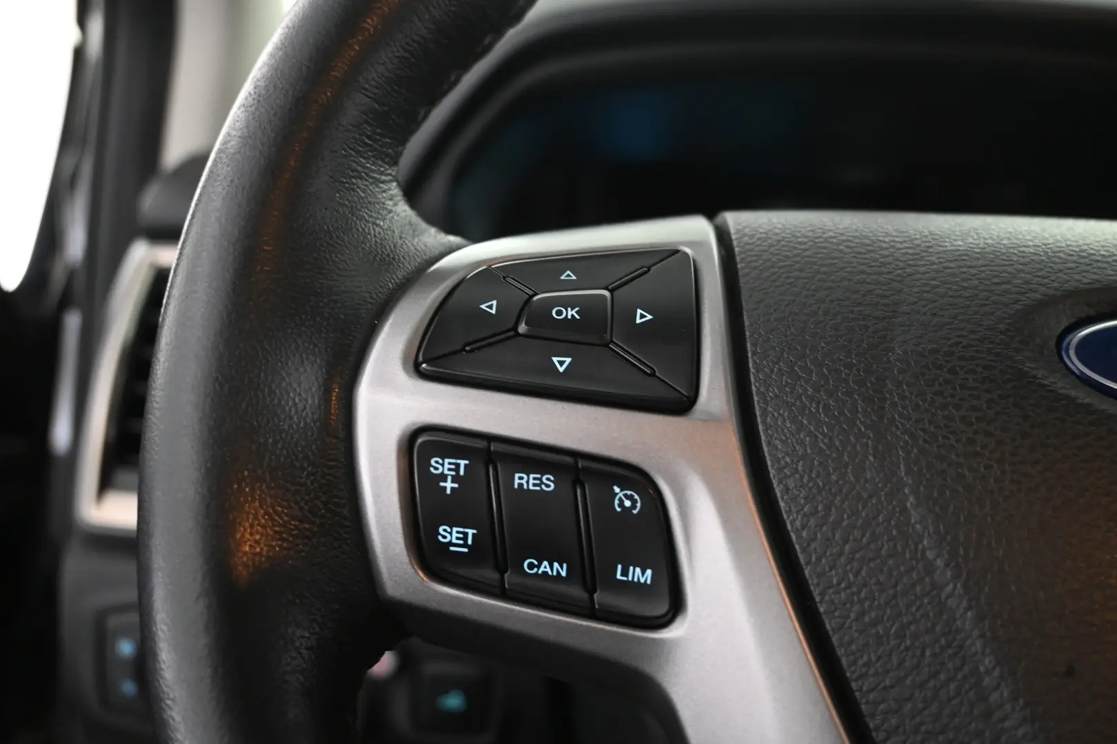Car Image - 4Hjt2OnYxOB5Xma1R1MIsO