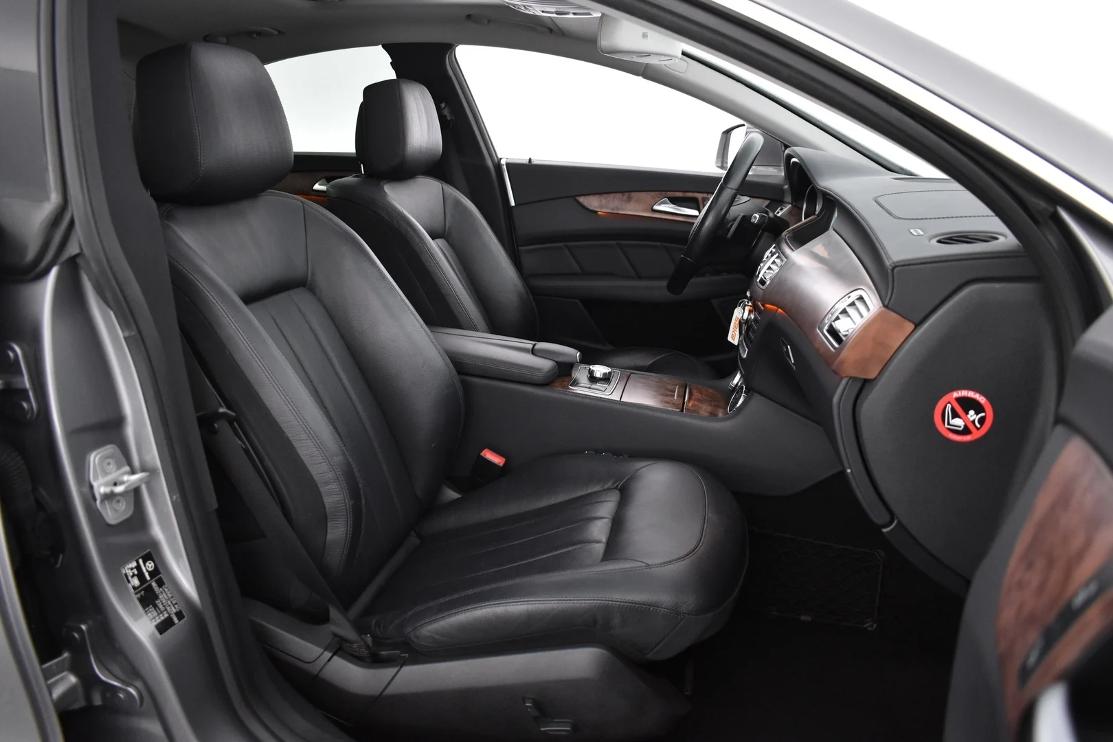 Car Image - 39i8bmfpGG72rltwjyVeV7