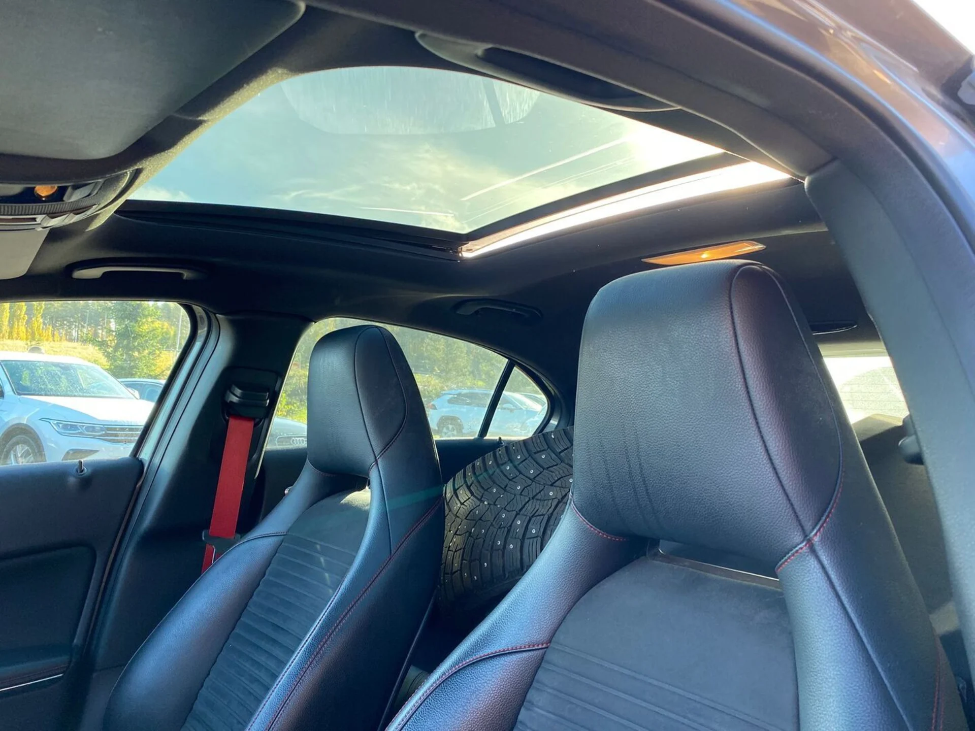 Car Image - 2cBXDODCJmDh6uukIdvVRa