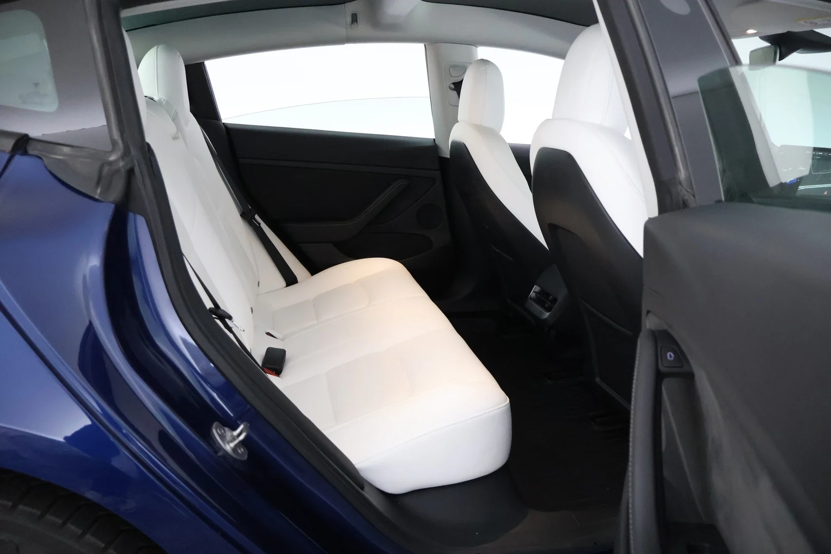 Car Image - 4pOolRI4GuLZWAP2MOq9qF