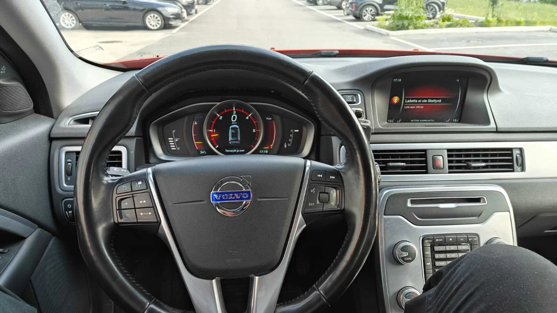 Car Image - 24XuSFjAWTe0t4FgNHYFQQ
