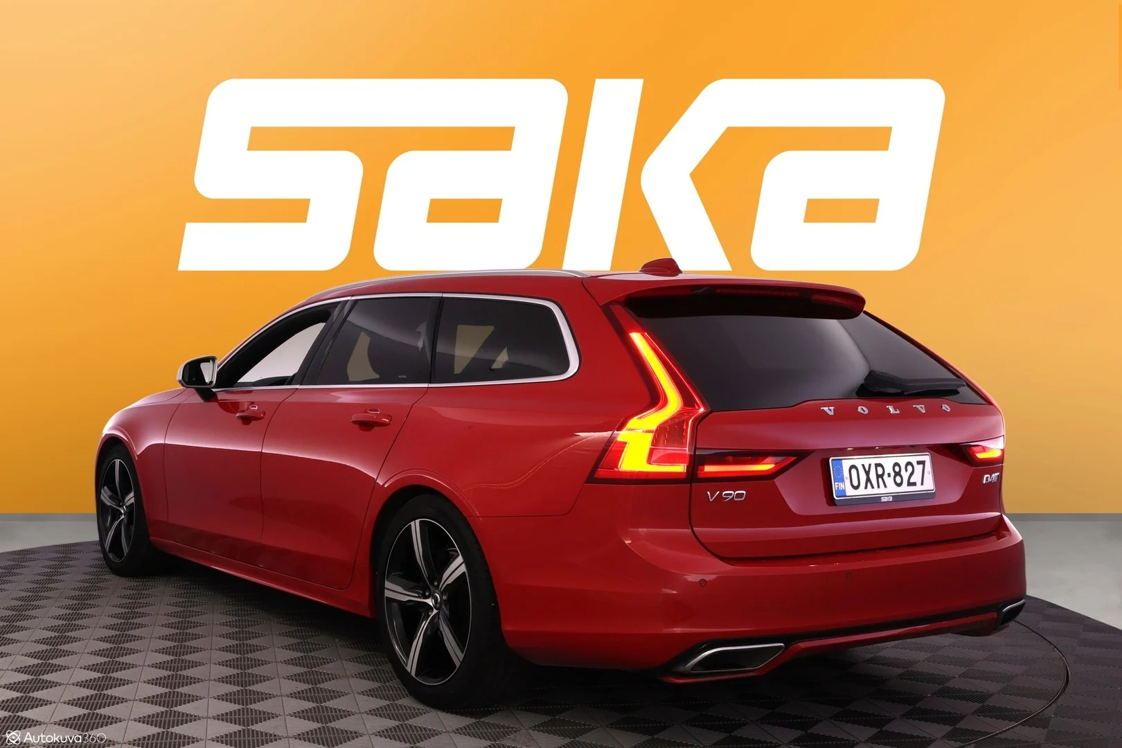Car Image - 1e9fGs4AKUMRy7C7q8y4tz