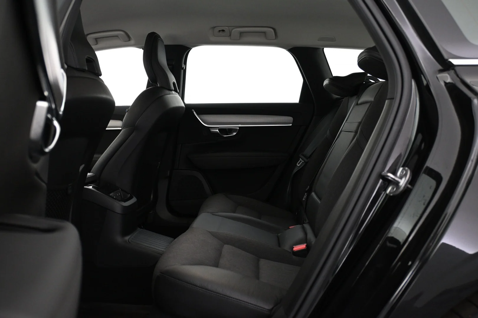 Car Image - 3WuJR9ac9XMyLSQXLePdTJ