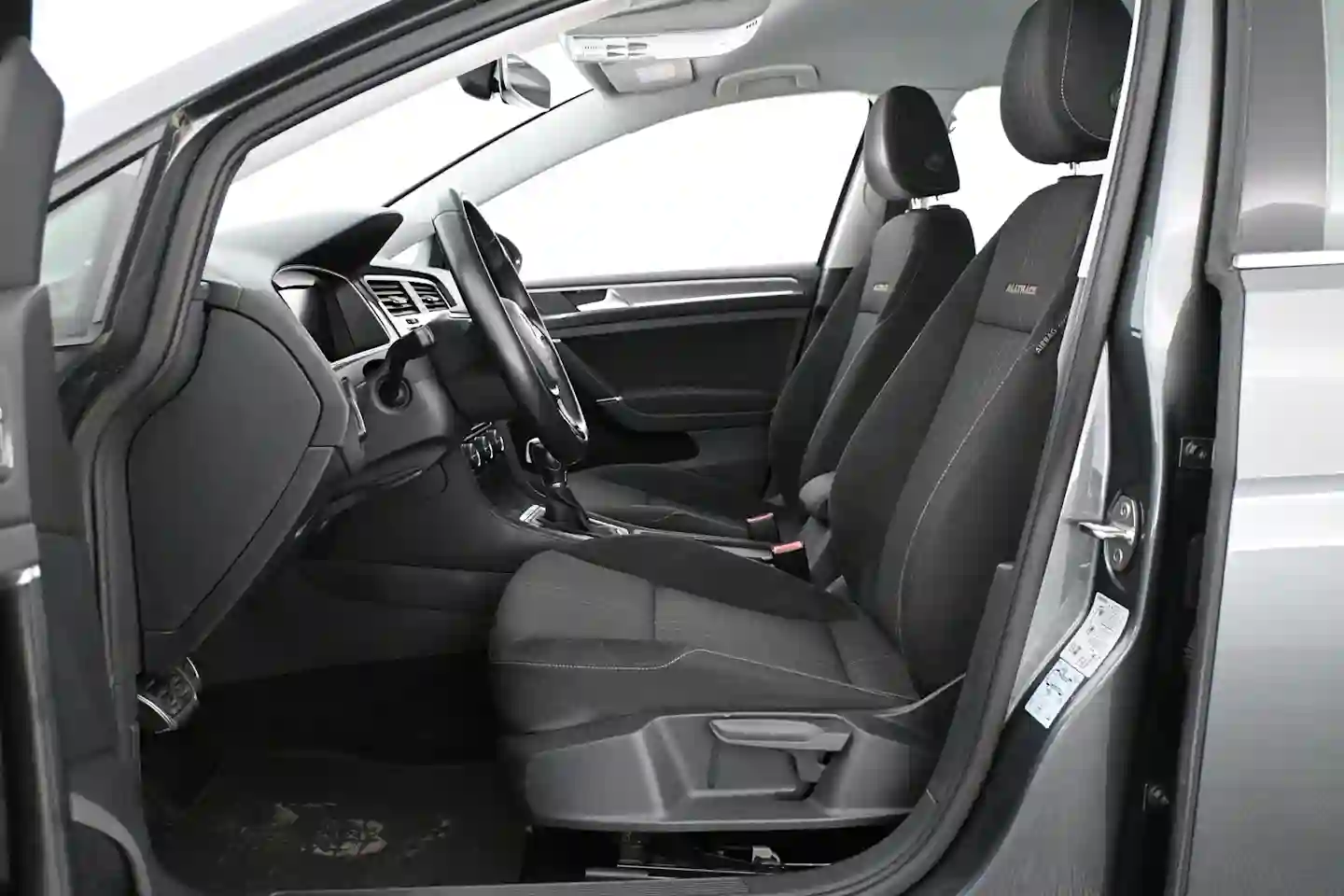 Car Image - 2S6X8MfyvurvvN472OWNHt