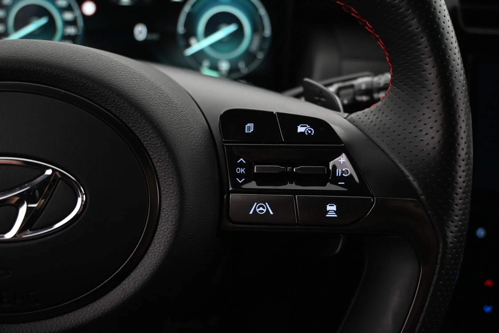 Car Image - 3Y99NZvMAiwFaP2Nu6FVl9