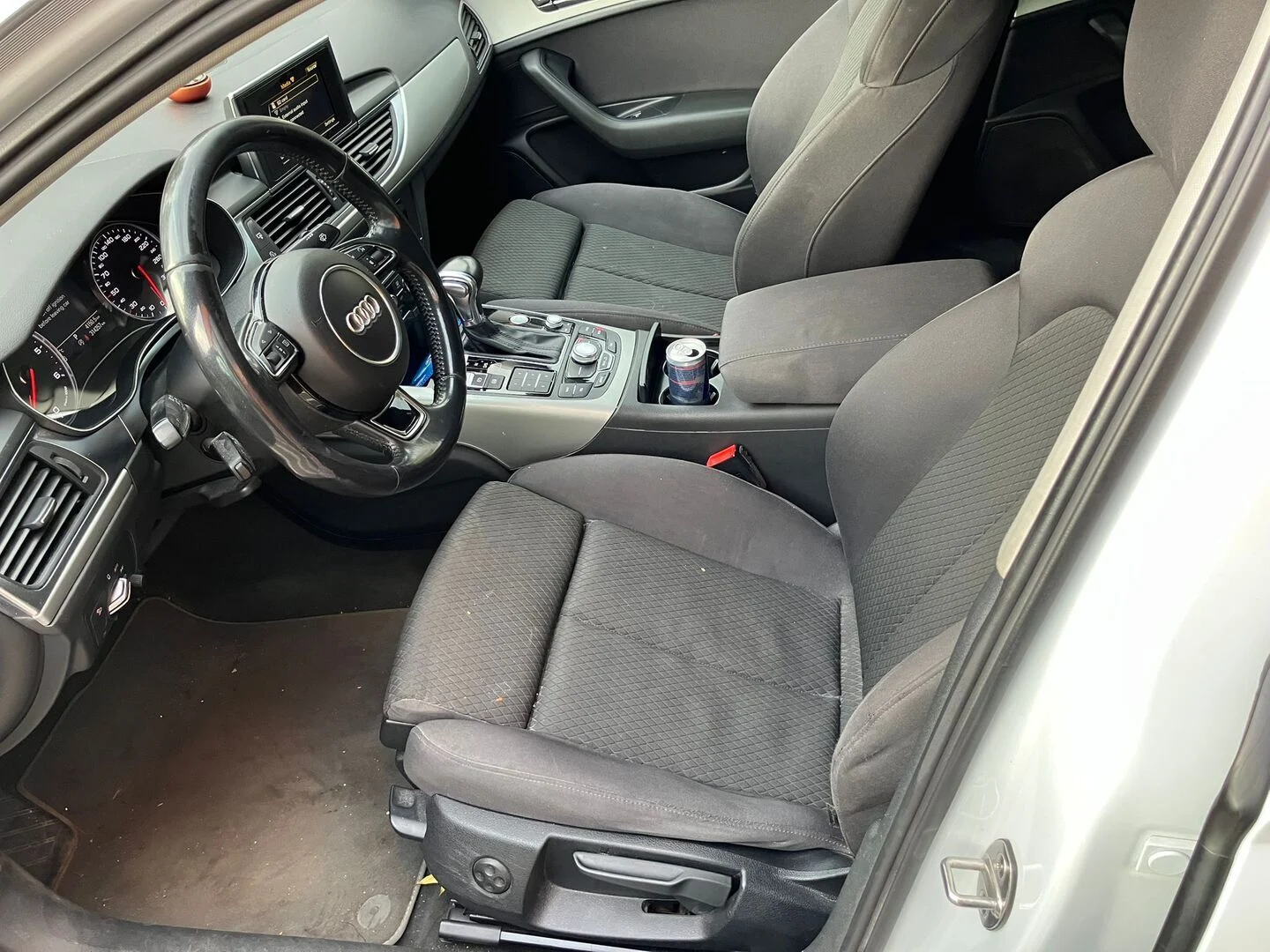 Car Image - UXkFBEGydLbAx5OBnvMMm