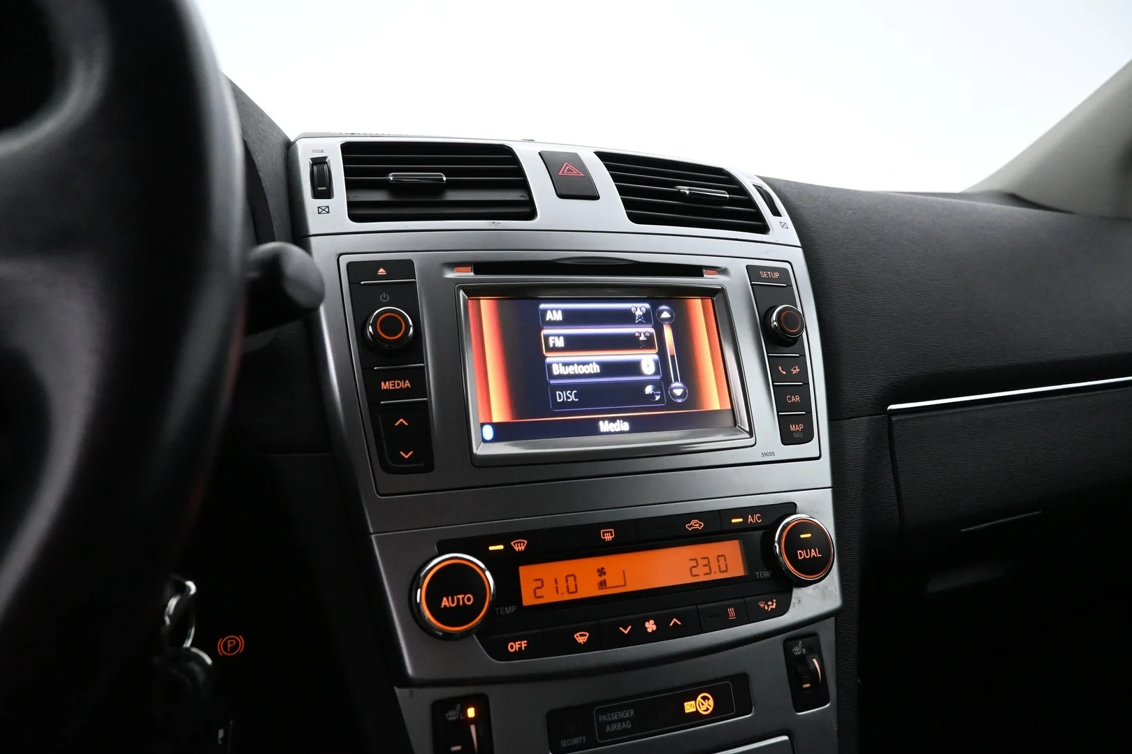 Car Image - 1NjIemOTeLSmUeL9CE1dx1