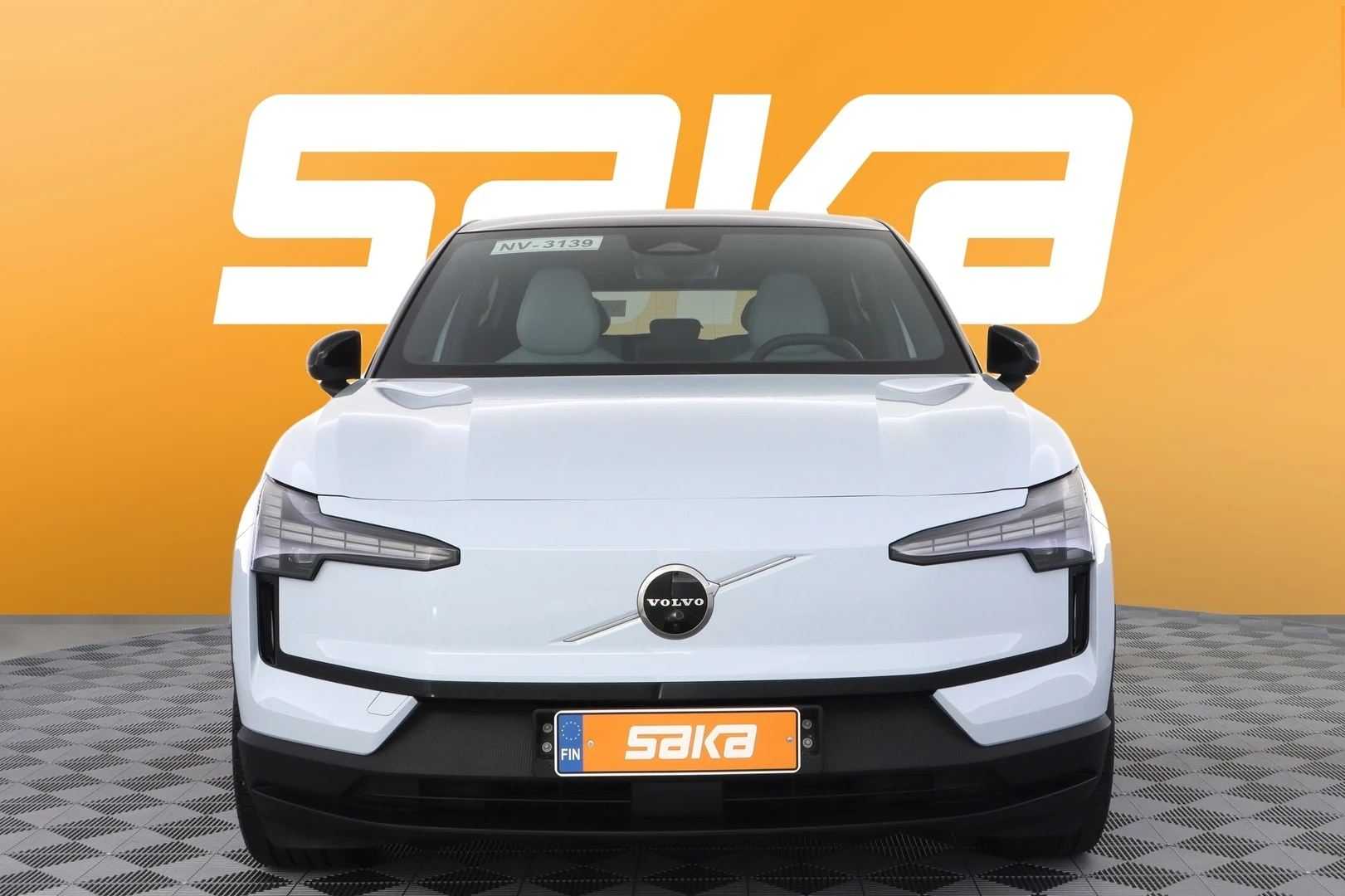 Car Image - 9LNgzKMCmvwVSeQDCtLk7