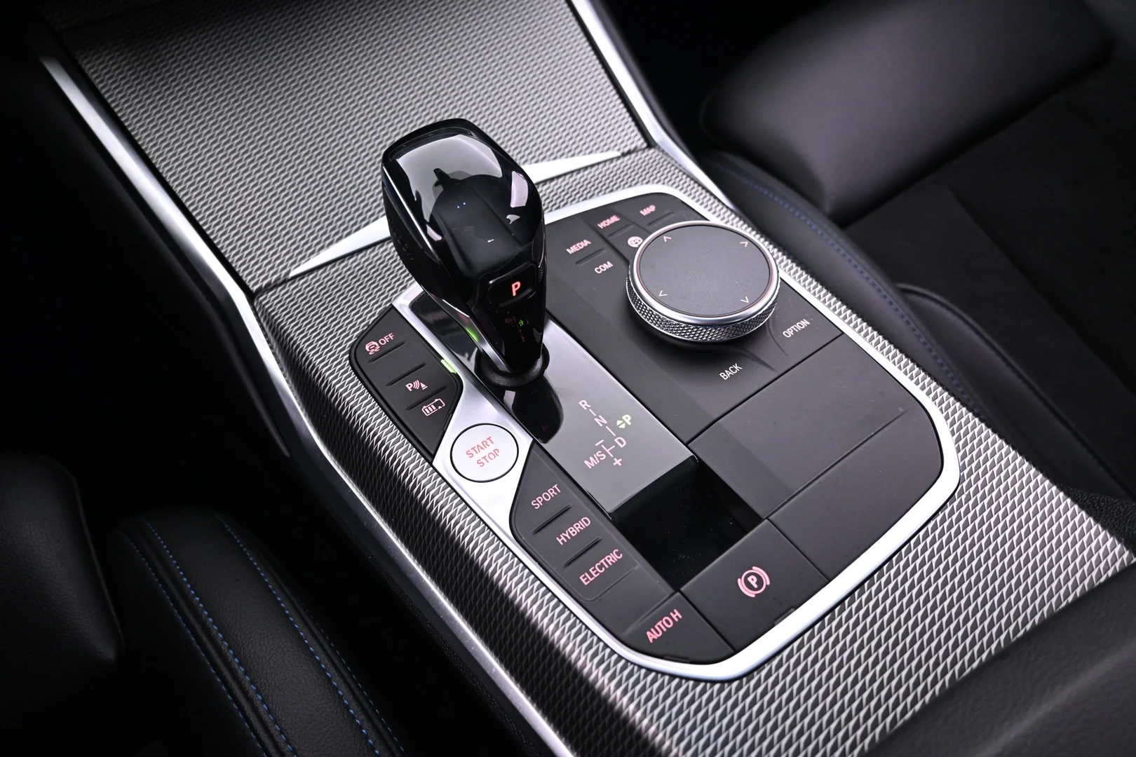Car Image - 6Vd9XFqgCF77WKNLUTDhoS