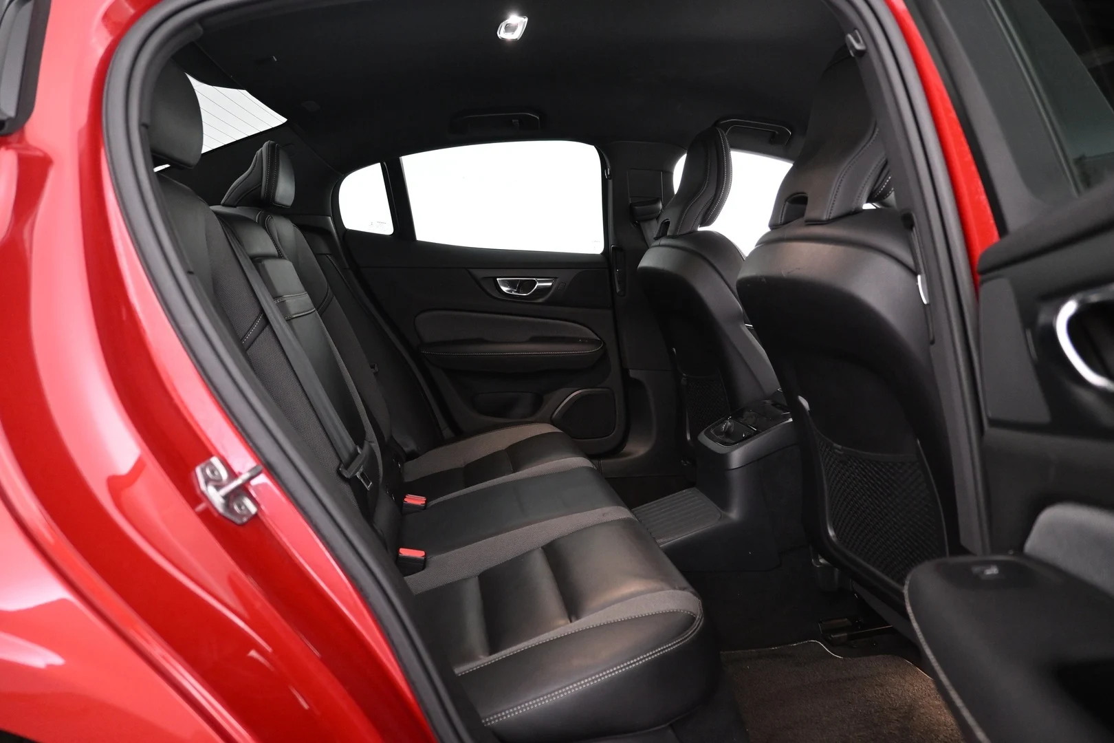 Car Image - 6CJwTuFXEFconO0vphH3L3