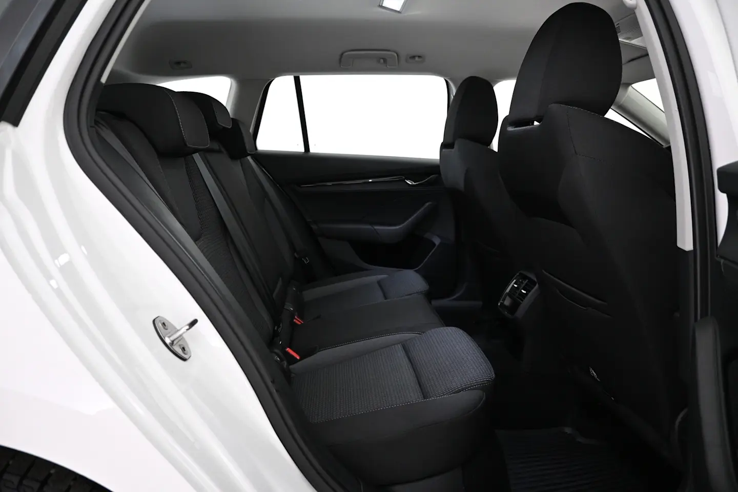 Car Image - 50WtcGiVfmvhqokNAtiJqy