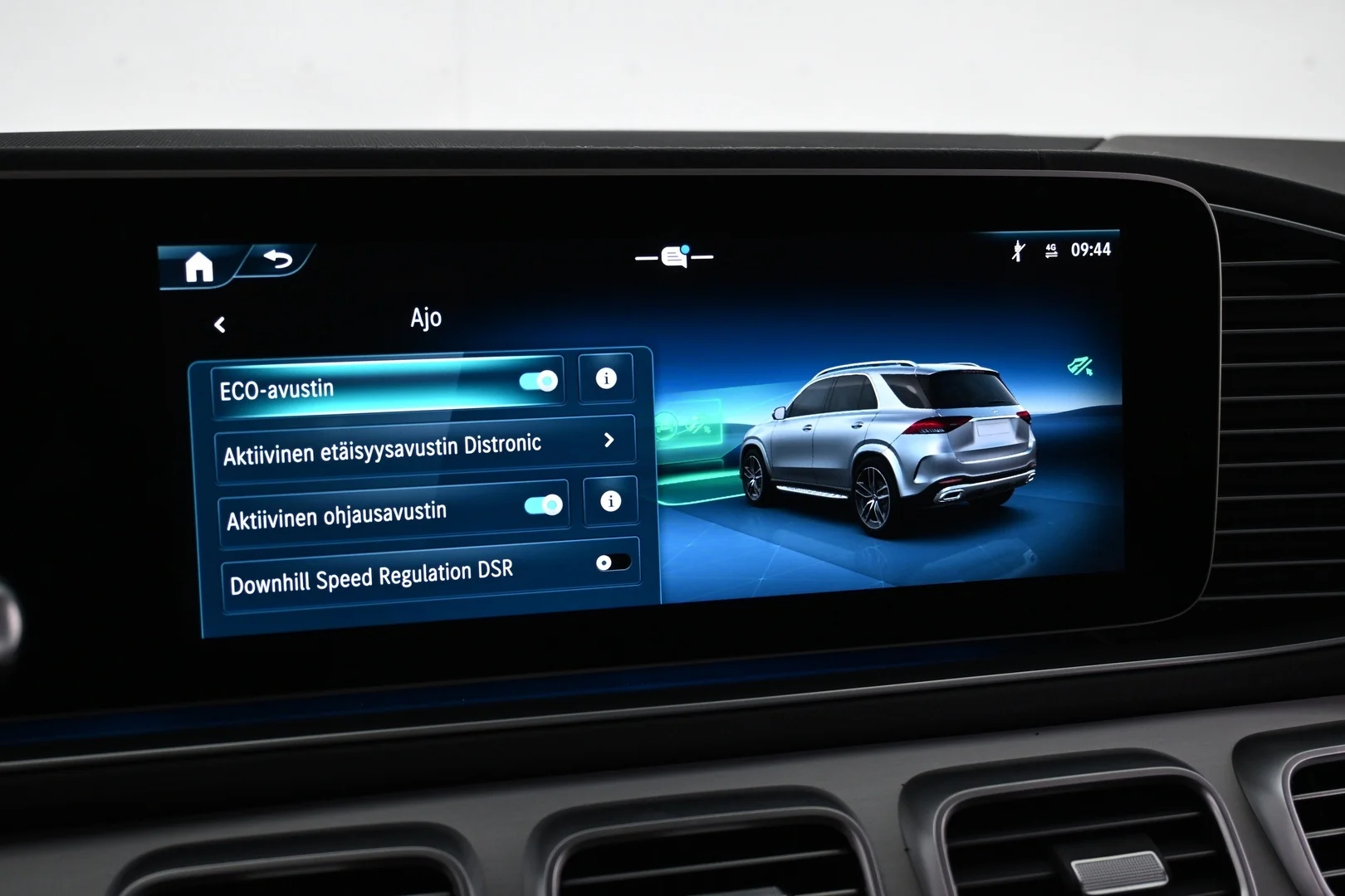 Car Image - 1WNJH7q4Ju8s3XseHfkkMC