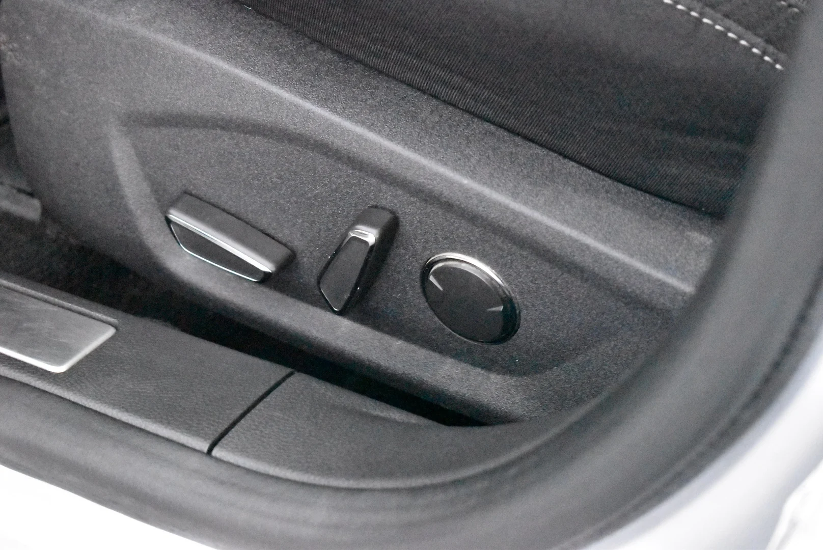 Car Image - 7C8QC1piDEBu8V94Tie86o