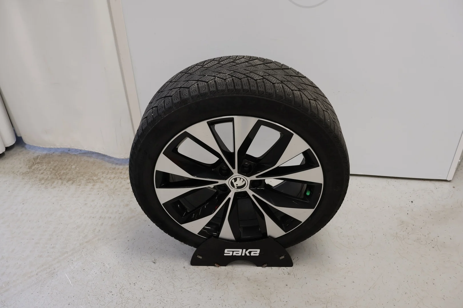 Car Image - 7FnYm6V1rkDS4VkWWBdUX4