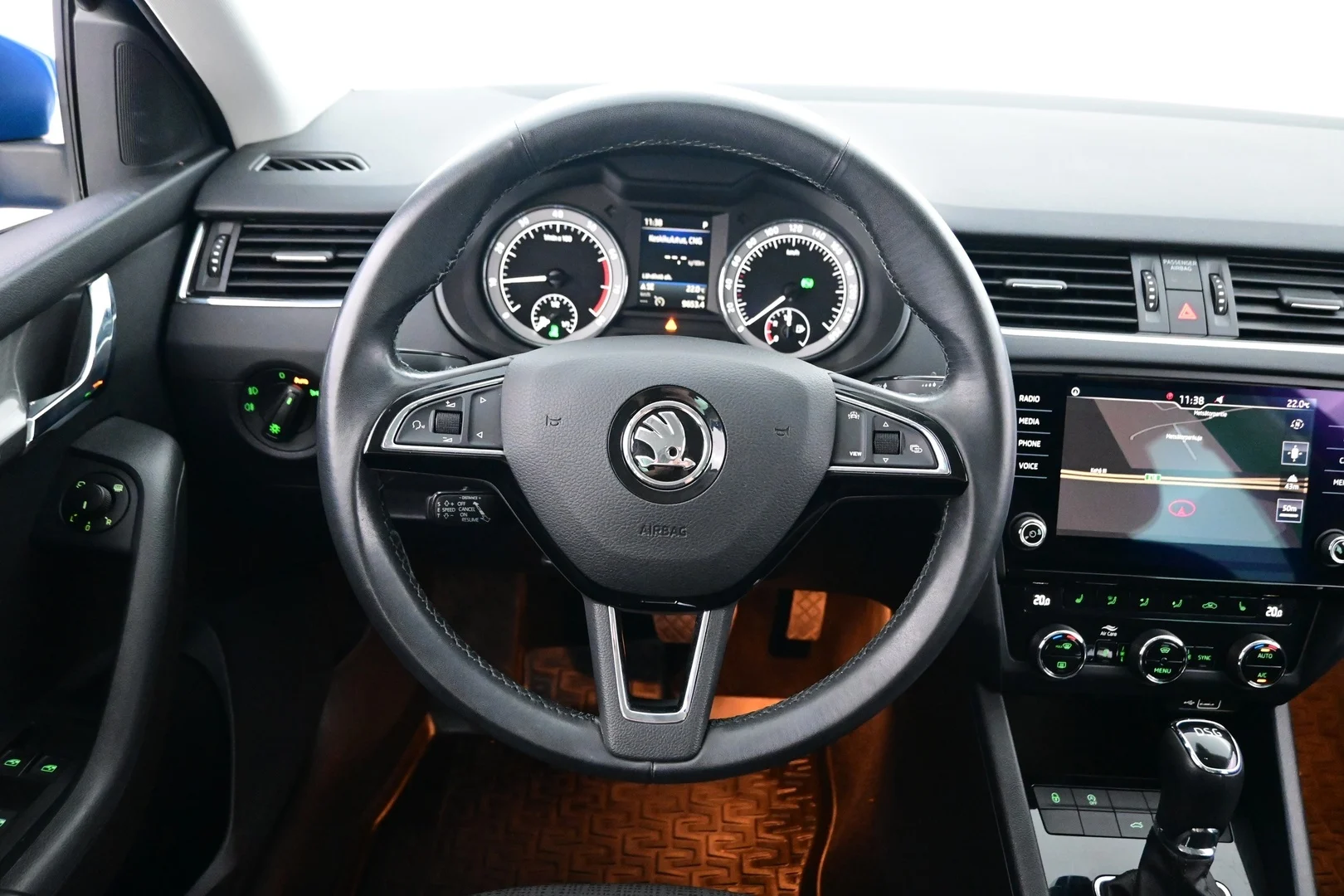 Car Image - 3wNmTCwUPHhRqNviNzXaBT