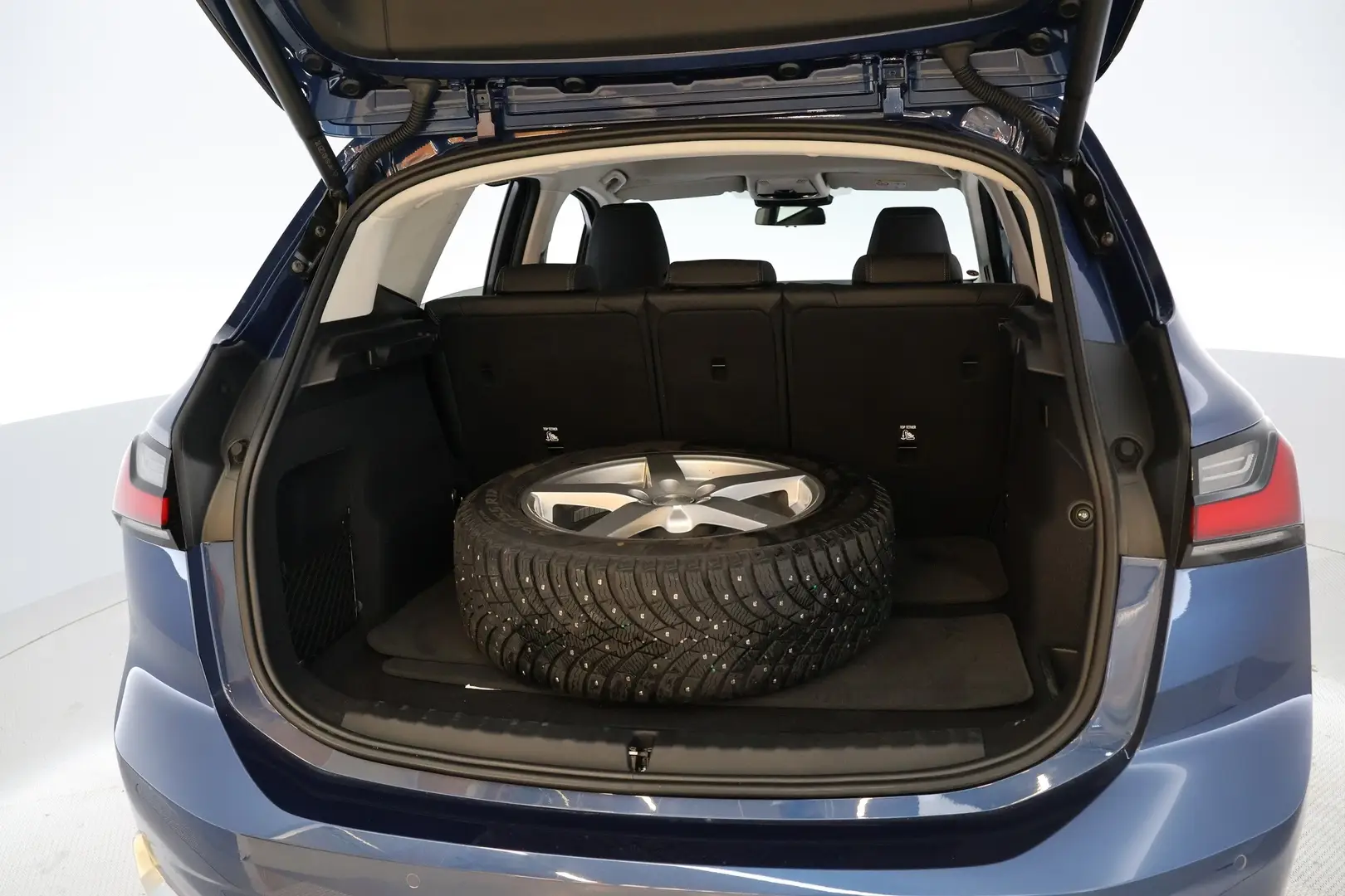 Car Image - 7bk4oTvp6eH3MgJbiqWiLa