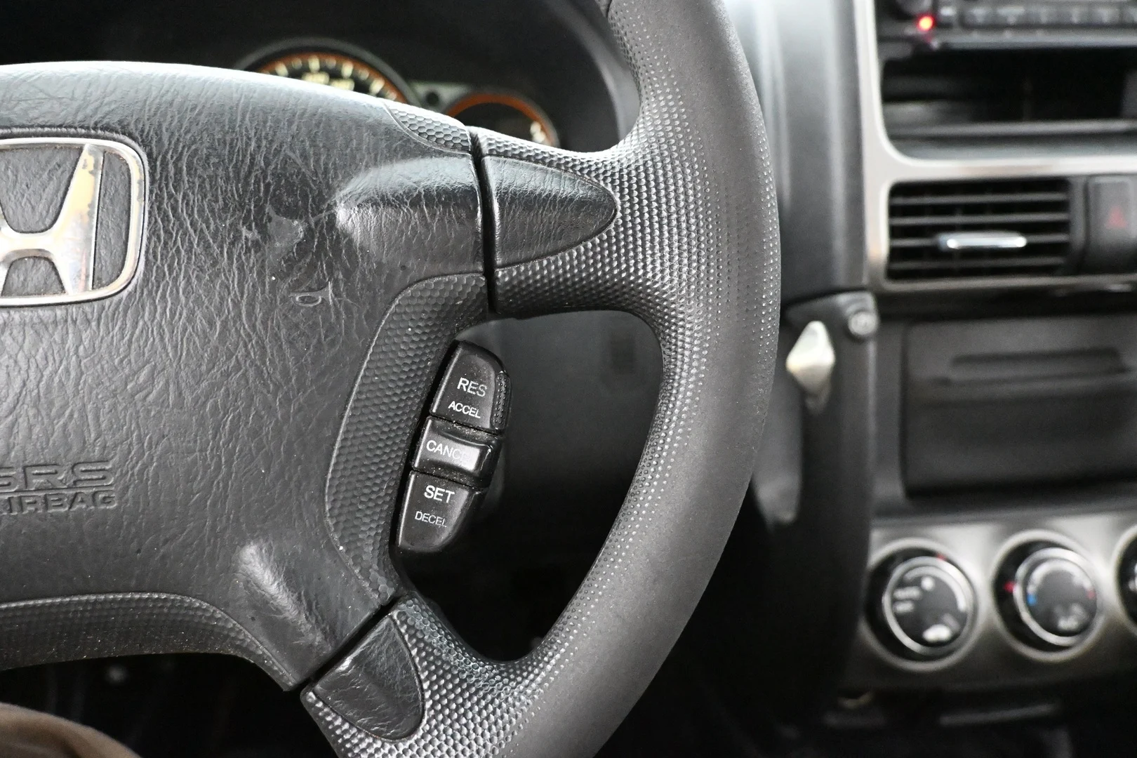 Car Image - 7yLoRxbdFy9CzH0md2l2PI