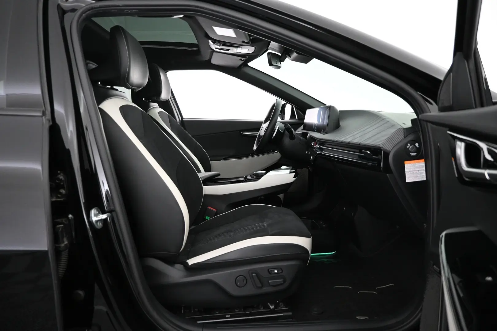 Car Image - 5BttlEpGKBIbXb5gms96RF