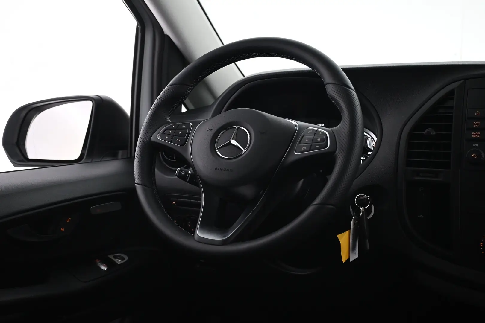 Car Image - 43i0VnkIXdHaSrc7SyA2Jv