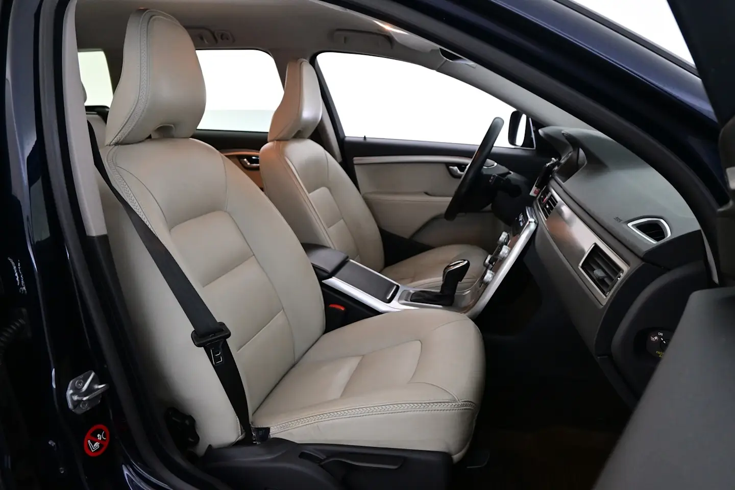 Car Image - 240qYoMSOeoxu1TFOiIi7F