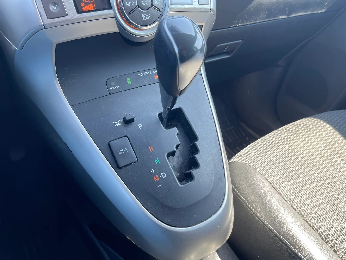 Car Image - 5uR3LrhhRzC05Dh30cB98J