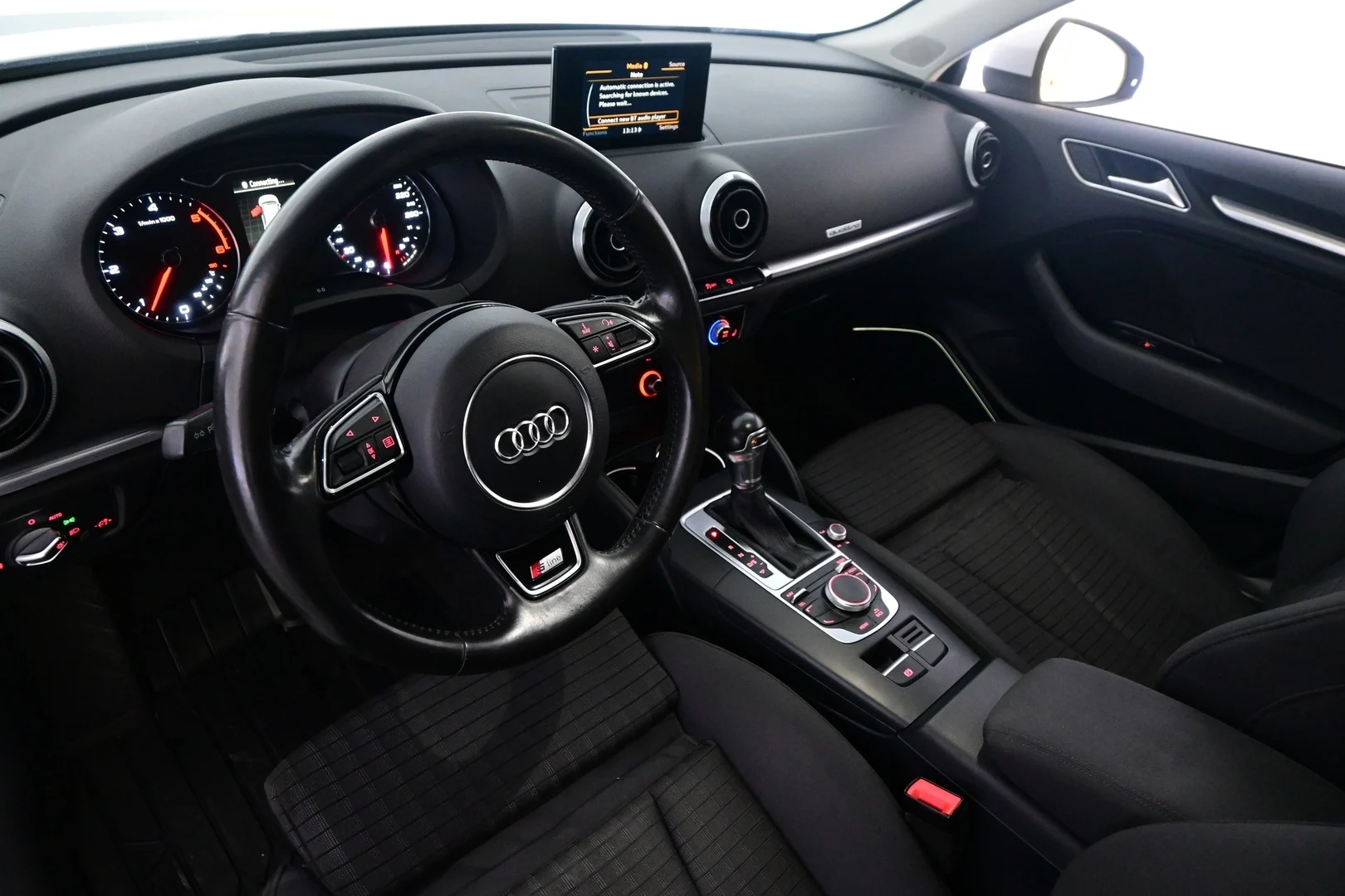 Car Image - fcLf4cOHPBOeLtnsmPOue
