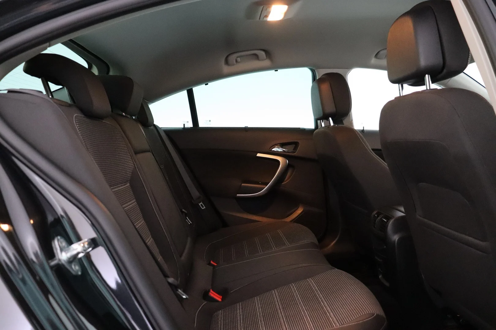 Car Image - 6QCXH8fcLzSzqQMJUaV7GK