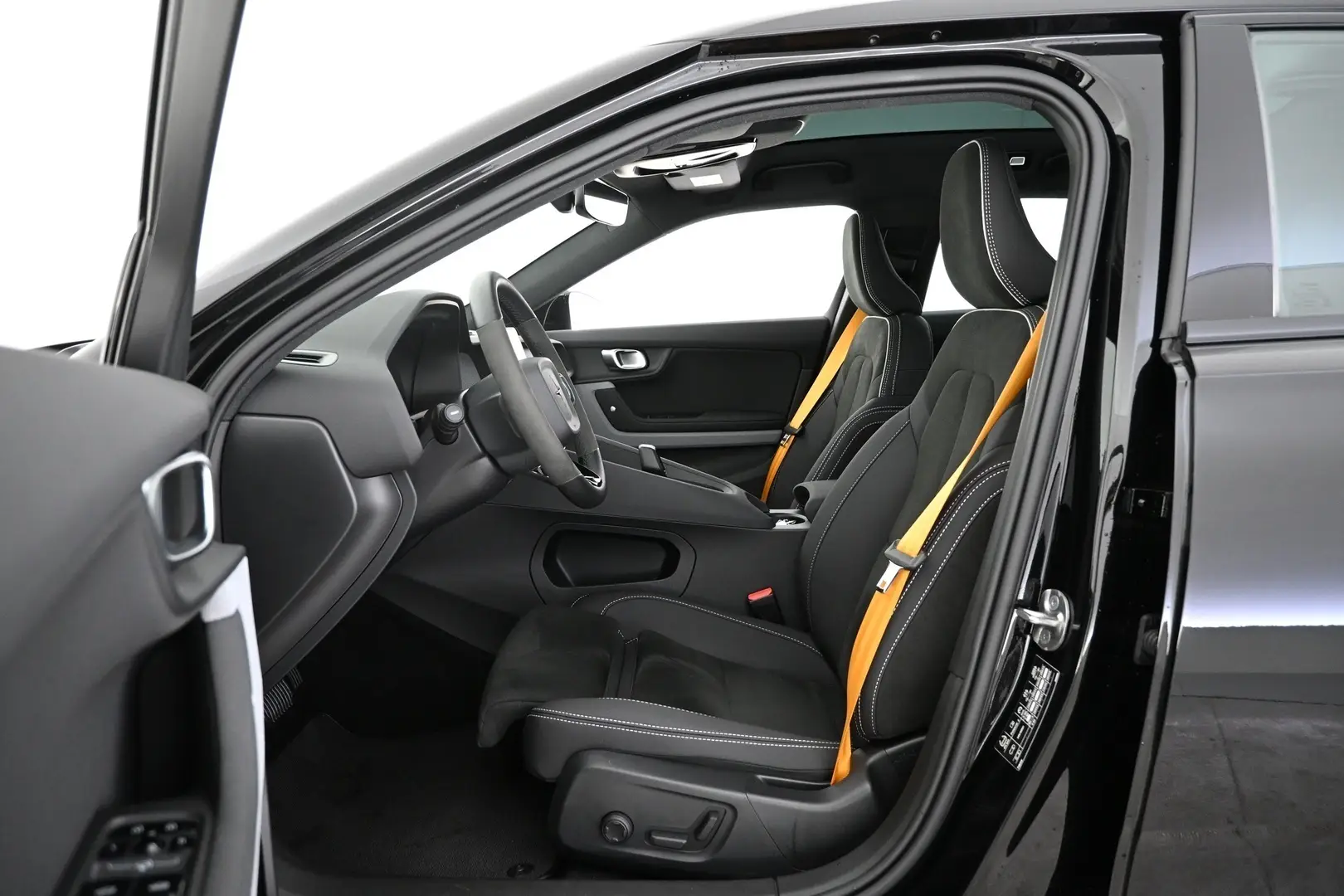 Car Image - 5ucYBItcKxOqgpalUhYqCl
