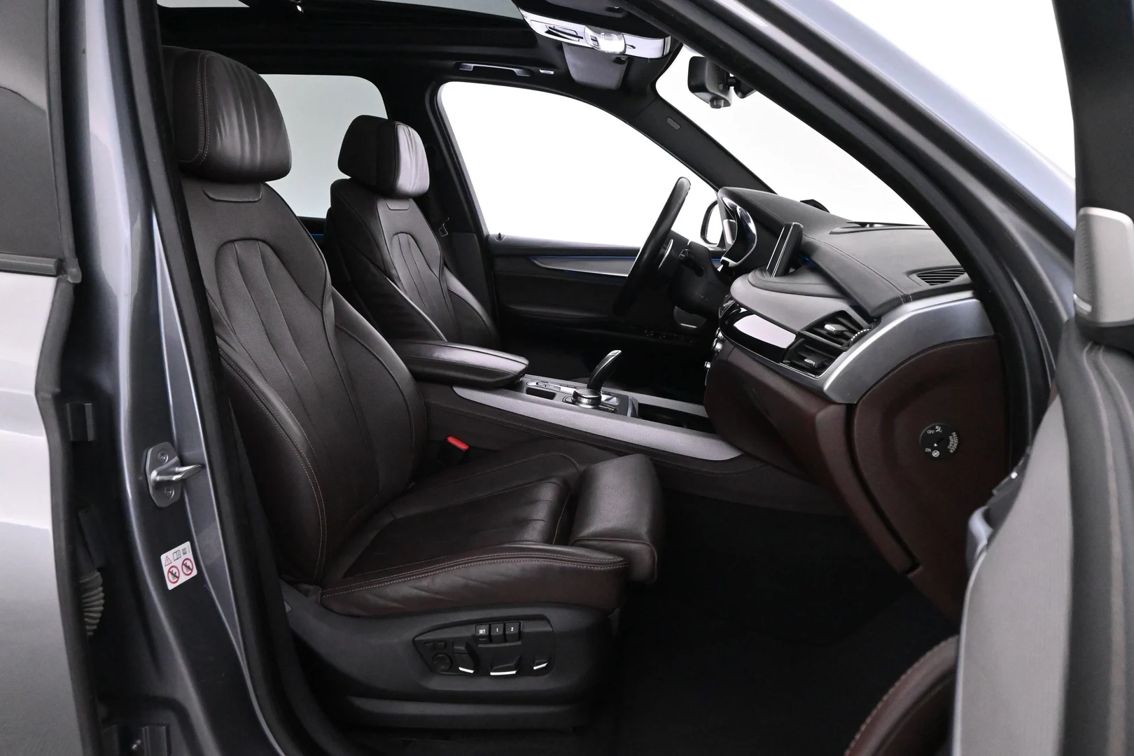 Car Image - 1KP4LrTqvy8oCgY1dEtISk