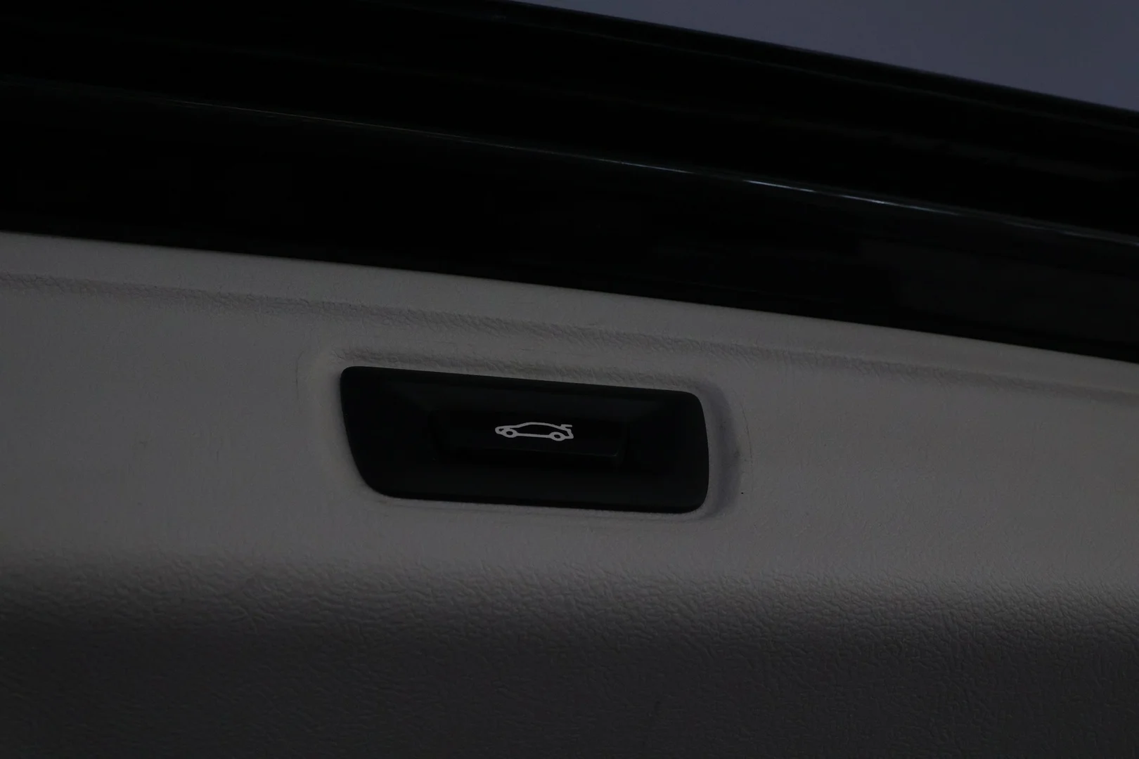 Car Image - 4Gi1Dn3WXVj999S82SIZnf