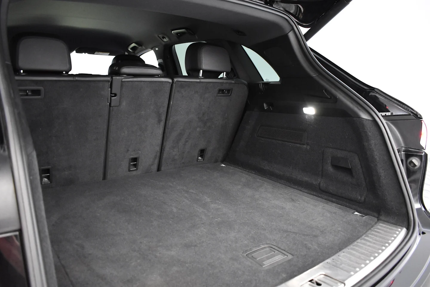 Car Image - OFViQaBzb7KNjGehXVQHg