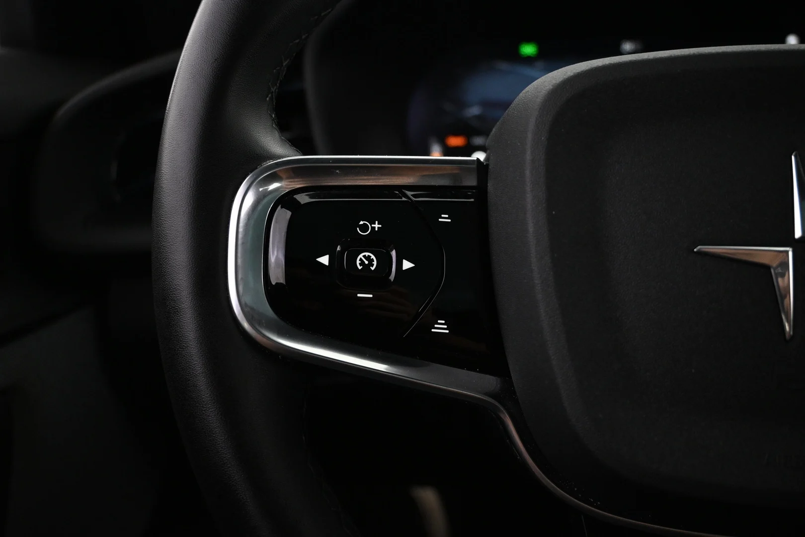 Car Image - eVpWje6PLxtfGJURdZvyd